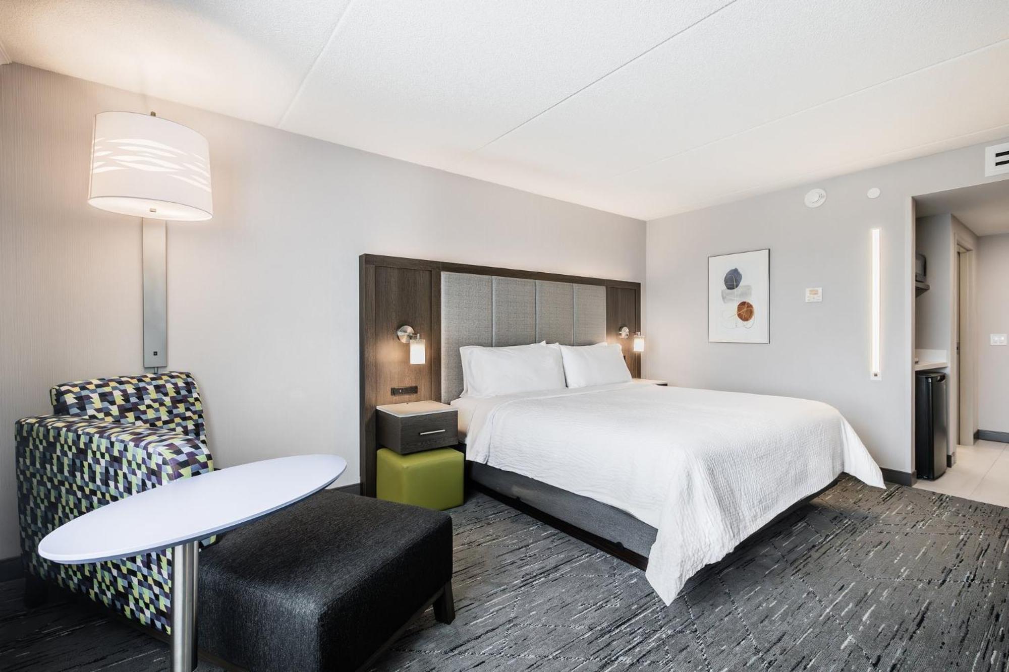 Holiday Inn Express & Suites - Toronto Airport South By Ihg Kültér fotó
