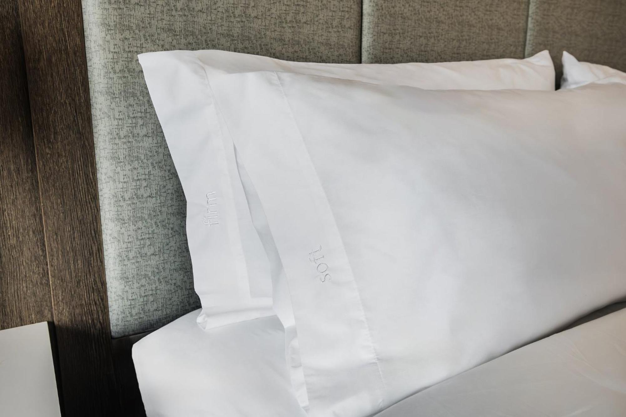 Holiday Inn Express & Suites - Toronto Airport South By Ihg Kültér fotó