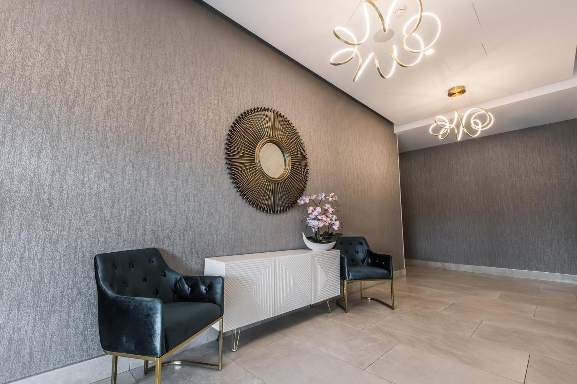 Holiday Inn Express & Suites - Toronto Airport South By Ihg Kültér fotó